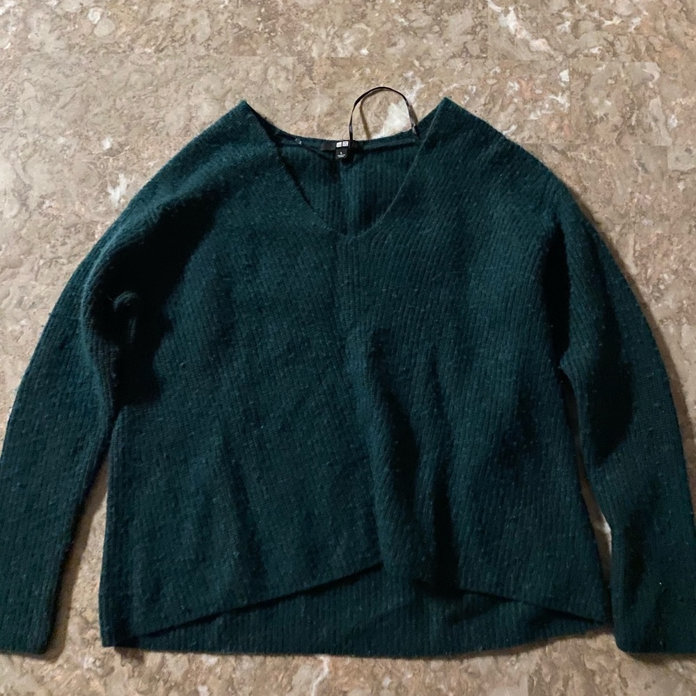 Uniqlo cardigan size L